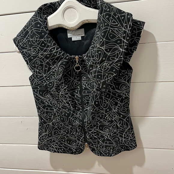 🖤 CHRISTIAN CHENAIL – Black & White Graphic Sleeveless Top, Size 4 - Picture 6 of 11